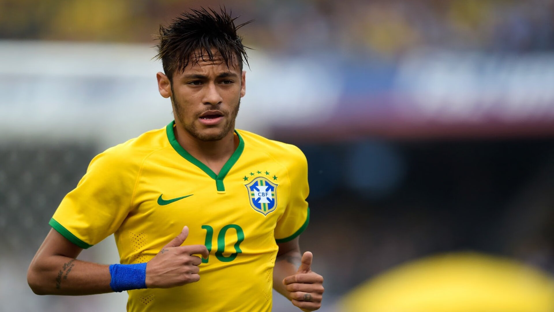 F1年度争冠焦点战，波兰硬仗取胜曼联，体育竞技的殊途同归