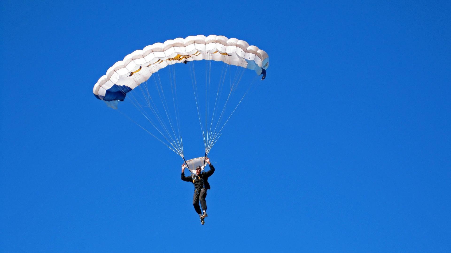 年度焦点之战，当篮网的死亡五小，遇上了勇士的传切之魂