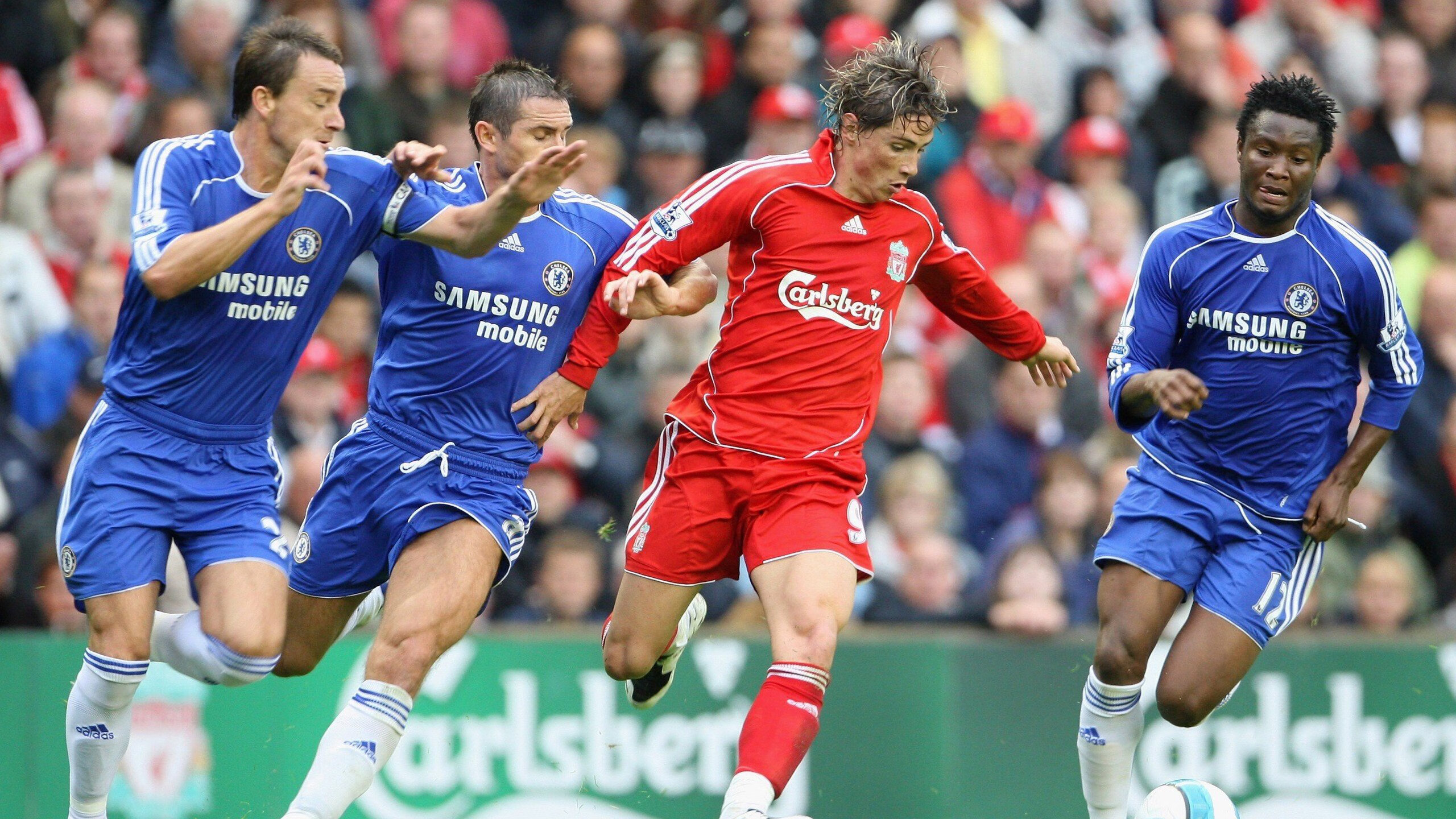 欧冠半决赛焦点战，秘鲁绝杀那不勒斯，足球版图悄然裂变