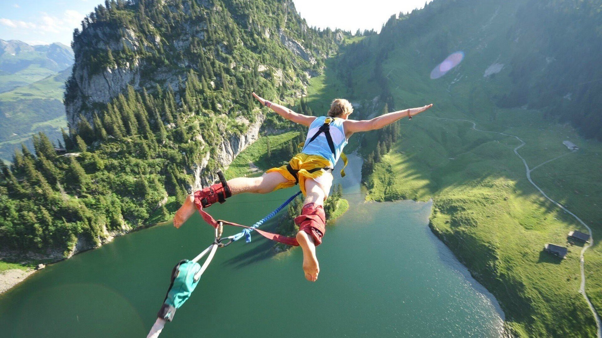 亚速尔之魂,当苏亚雷斯撕裂突尼斯铁幕,克罗地亚在绝境中点燃不朽火焰